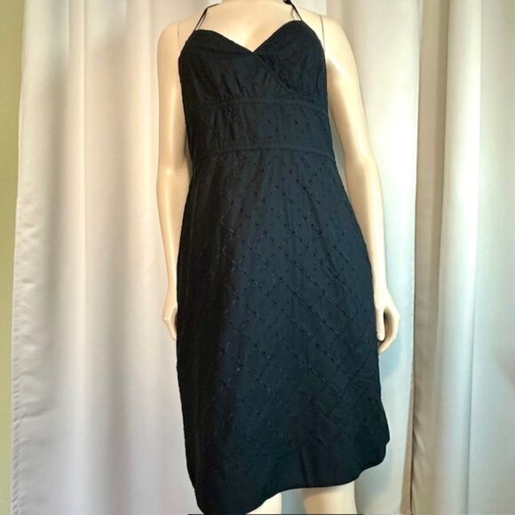 ANN TAYLOR Eyelet Patterned Cotton Halter Dress A-Line Midi Black  Size 8 Petite - Picture 1 of 10